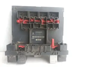 Foto de CAJA RELES / FUSIBLES VOLKSWAGEN GOLF V (1K1)(10.2003) referencia 3C0937049