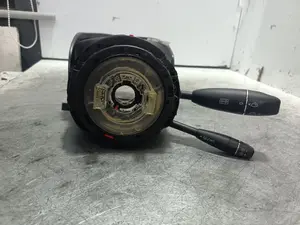 Foto de MANDO MULTIFUNCION MERCEDES-BENZ CLASE C (BM 204) BERLINA 3.0 V6 CAT (231 CV / 170 KW) referencia 2045407401 foto 5