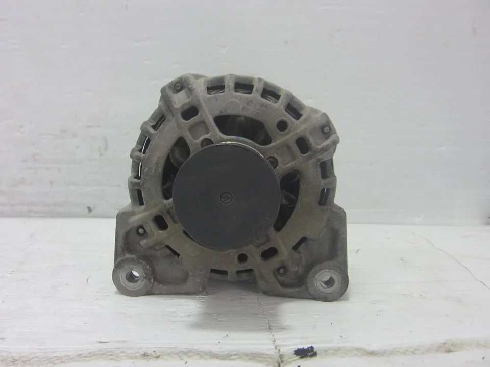 Foto de ALTERNADOR RENAULT CLIO IV GRANDTOUR referencia 231008593R