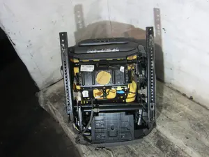 Foto de ASIENTO DELANTERO DERECHO VOLKSWAGEN TOURAN (1T2) 1.9 TDI (105 CV / 77 KW) referencia 1K4881106ME foto 9
