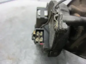 Foto de MOTOR LIMPIA DELANTERO SUZUKI IGNIS RM (MH) 1.3 DDiS Diesel CAT (69 CV / 51 KW) referencia 3810180G01000 foto 3