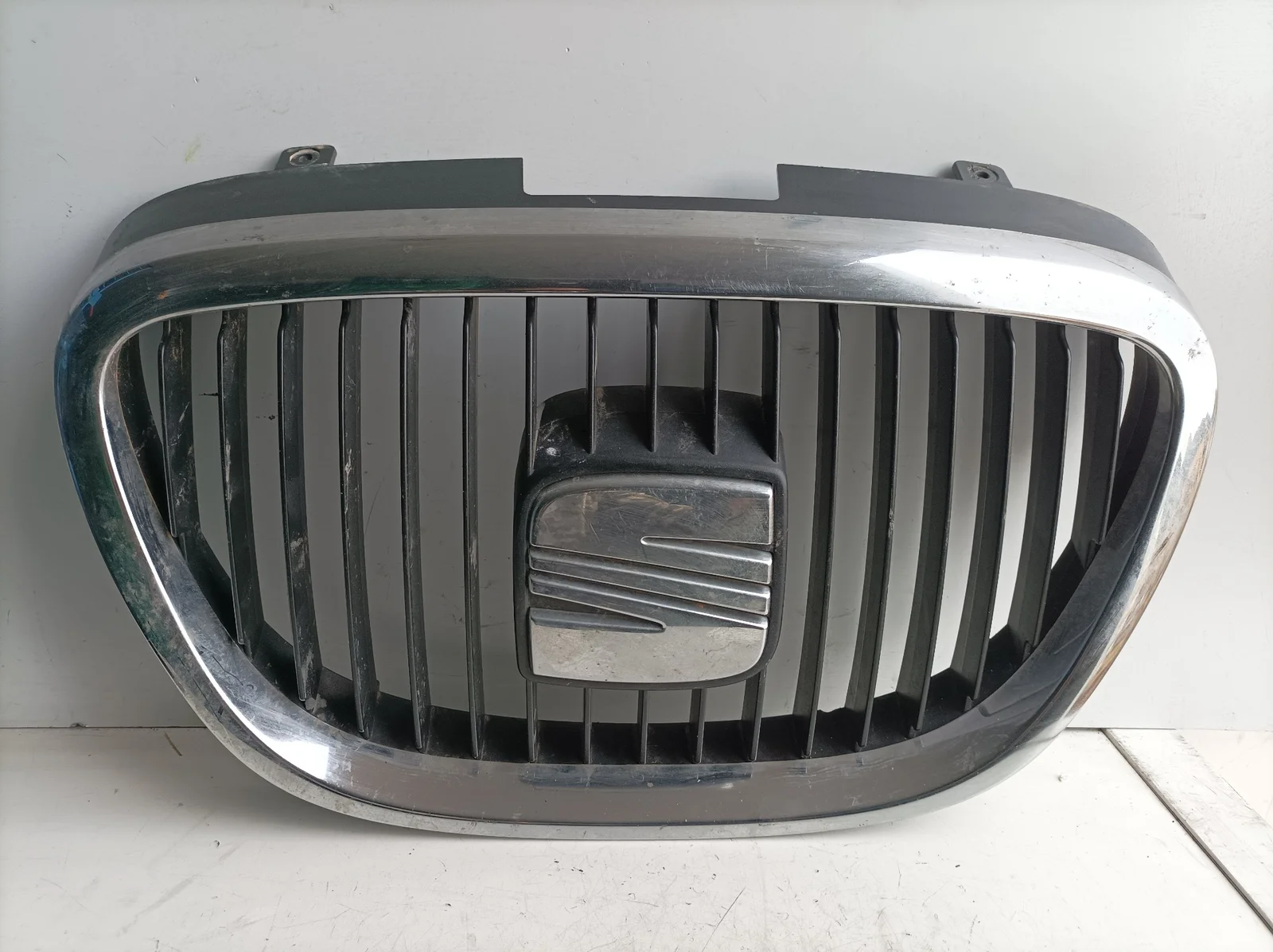 Foto de REJILLA DELANTERA SEAT ALTEA XL (5P5) referencia 5P0853679
