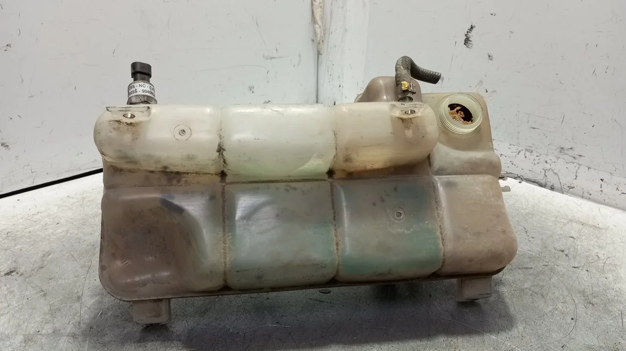 Foto de DEPOSITO EXPANSION IVECO DAILY FURGÓN 2.3 Diesel (97 CV / 71 KW) referencia 504122311