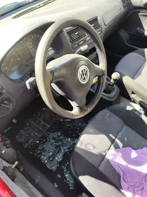Foto de VOLANTE VOLKSWAGEN GOLF IV BERLINA (1J1)(10.1997) 1.9 TDI (90 CV / 66 KW)