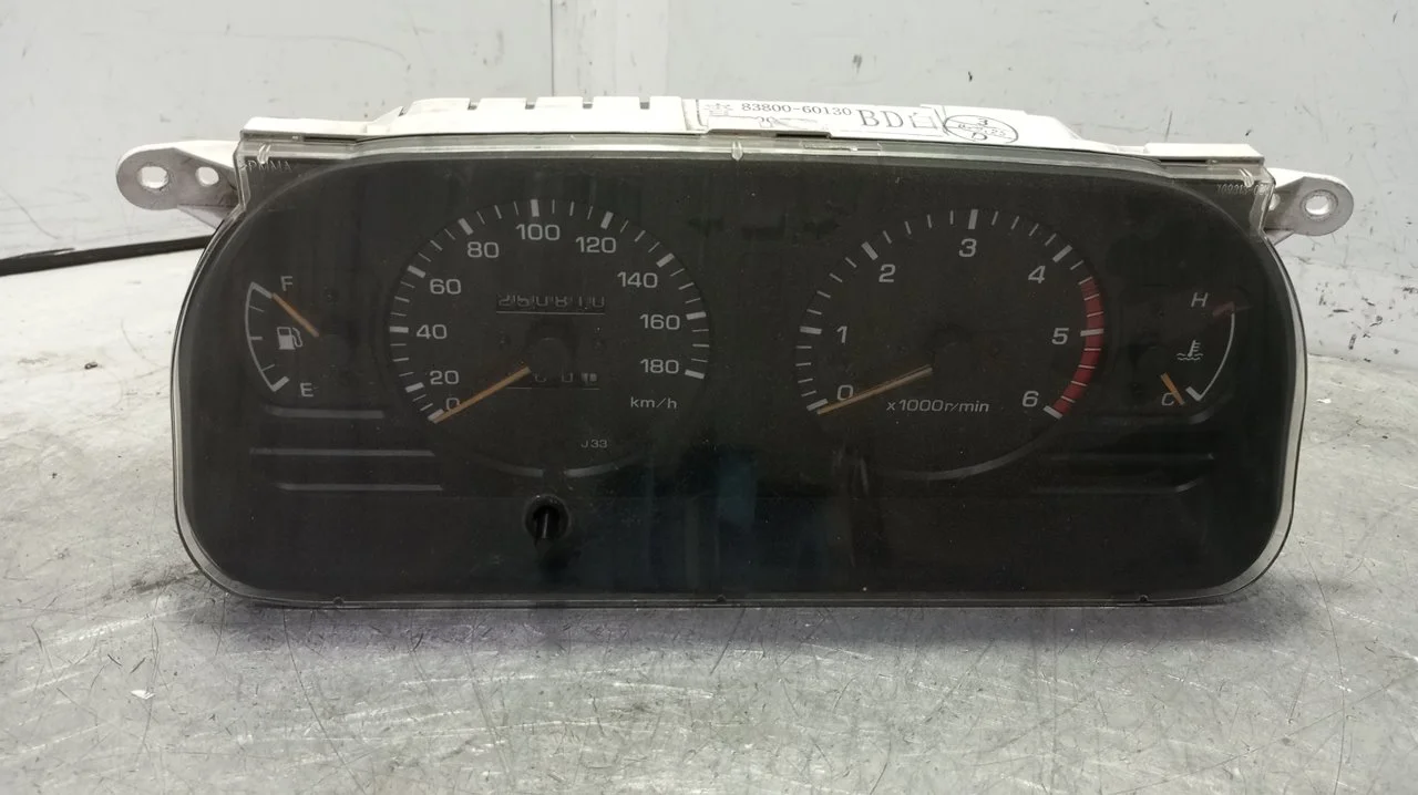 Foto de CUADRO INSTRUMENTOS TOYOTA LAND CRUISER (J9) 3.0 Turbodiesel (125 CV / 92 KW) referencia 8380060130