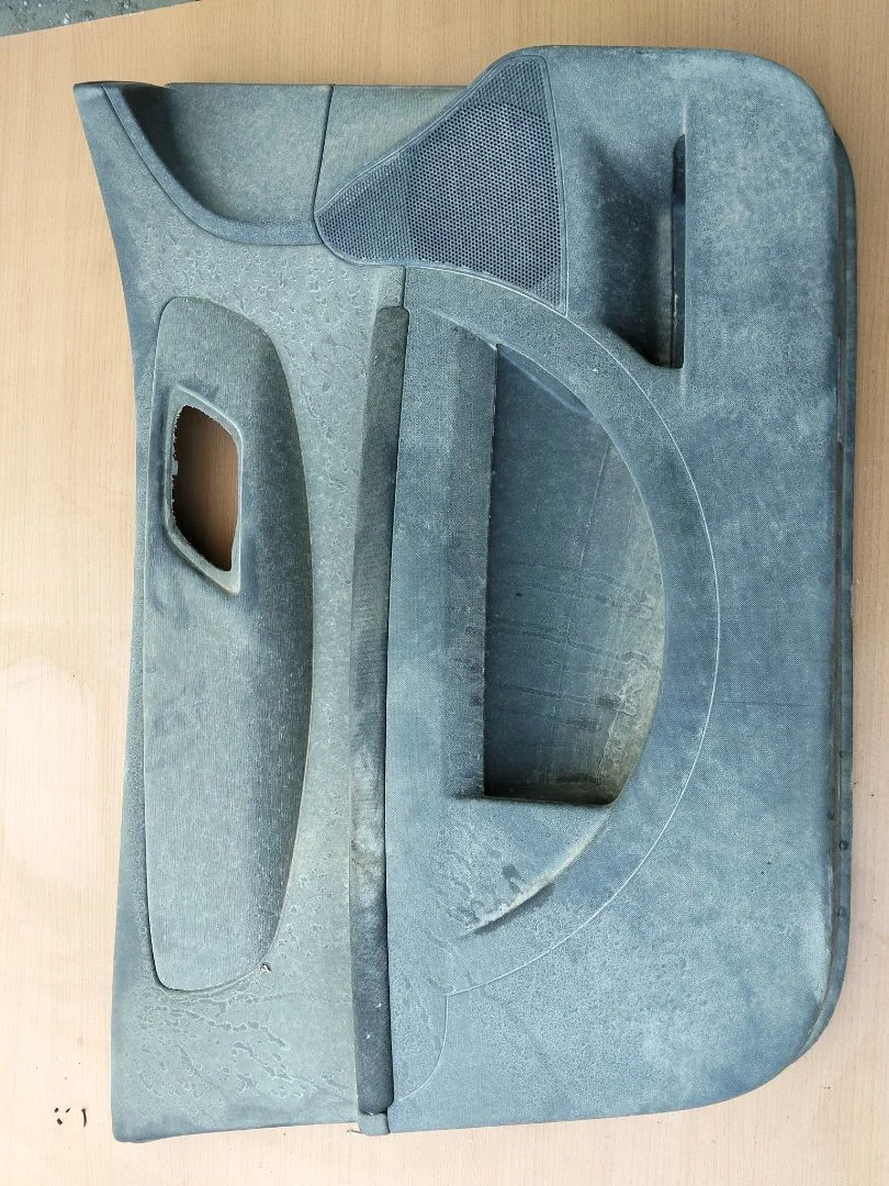 Foto de GUARNECIDO PUERTA DELANTERA IZQUIERDA CITROEN C4 BERLINA 1.6 16V HDi (90 CV / 66 KW) referencia 9646270777