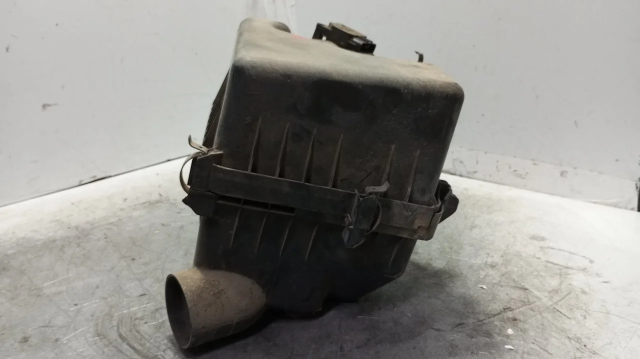Foto de CAJA FILTRO AIRE TOYOTA RAV4 (A3) 2.2 Turbodiesel CAT (136 CV / 100 KW) referencia 1001408440