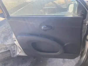 Foto de GUARNECIDO PUERTA DELANTERA IZQUIERDA NISSAN MICRA (K12E) 1.2 CAT (65 CV / 48 KW) referencia 80901BG20A
