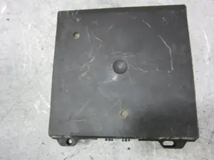 Foto de CAJA RELES / FUSIBLES SEAT IBIZA (6L1) 1.4 TDI CAT (BNM) (69 CV / 51 KW) referencia 6Q1937049D foto 7