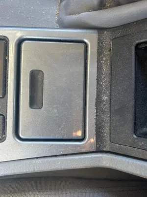 Foto de CENICERO BMW SERIE 5 TOURING (E39) 2.0 24V (150 CV / 110 KW) foto 2
