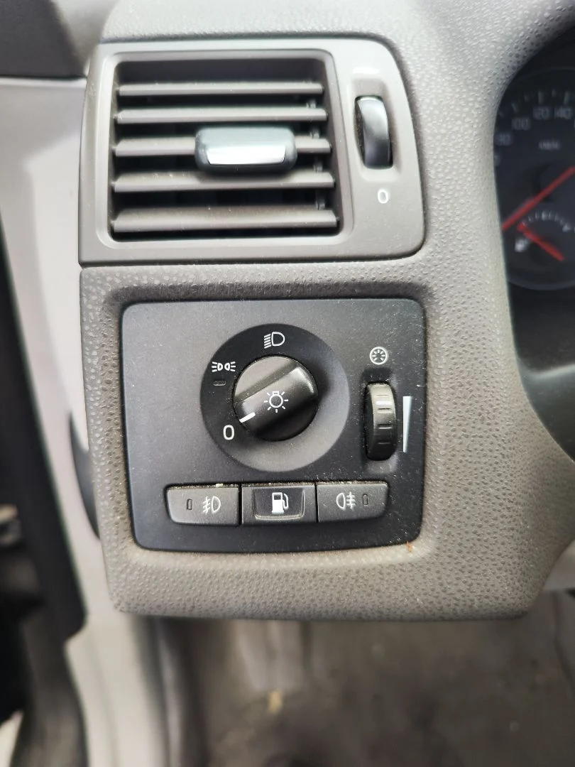 Foto de MANDO LUCES VOLVO V50 FAMILIAR 2.0 Diesel CAT (136 CV / 100 KW) referencia 8682868