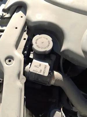 Foto de DEPOSITO EXPANSION BMW SERIE 3 COMPACTO (E46) 2.0 16V Diesel CAT (150 CV / 110 KW)