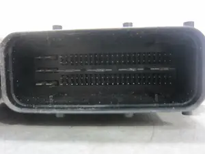 Foto de CENTRALITA MOTOR UCE SUZUKI IGNIS RM (MH) 1.3 DDiS Diesel CAT (69 CV / 51 KW) referencia 55192095 foto 5