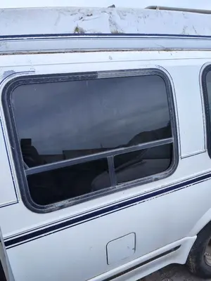 Foto de LUNA TRASERA IZQUIERDA CHEVROLET ASTRO VAN 4.3 V6 CAT (189 CV / 139 KW)