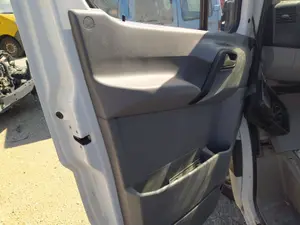 Foto de ELEVALUNAS DELANTERO IZQUIERDO MERCEDES-BENZ SPRINTER II CAMIÓN DOKA 2.1 CDI CAT (129 CV / 95 KW) referencia A9067200046