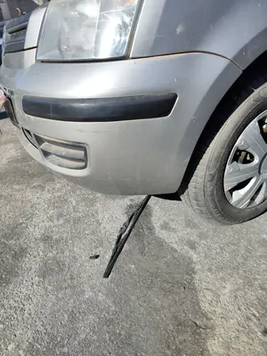 Foto de PARAGOLPES DELANTERO FIAT II PANDA (169) 1.2 CAT (60 CV / 44 KW) foto 2