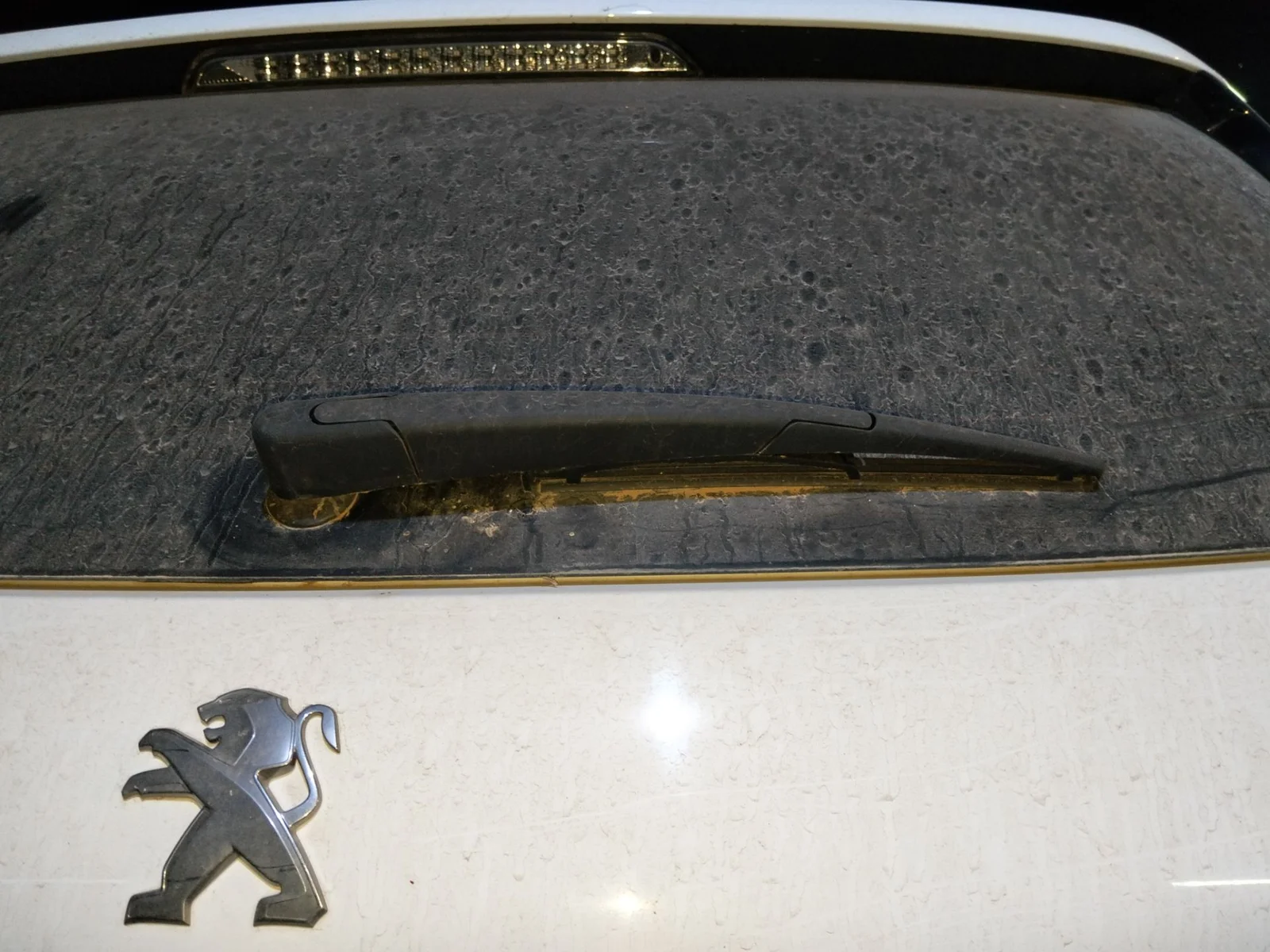 Foto de BRAZO LIMPIA TRASERO PEUGEOT 308