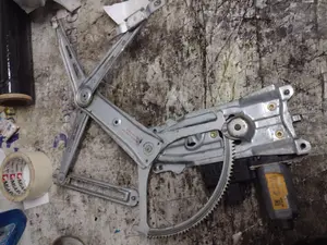 Foto de ELEVALUNAS DELANTERO DERECHO OPEL ZAFIRA A referencia 90579356