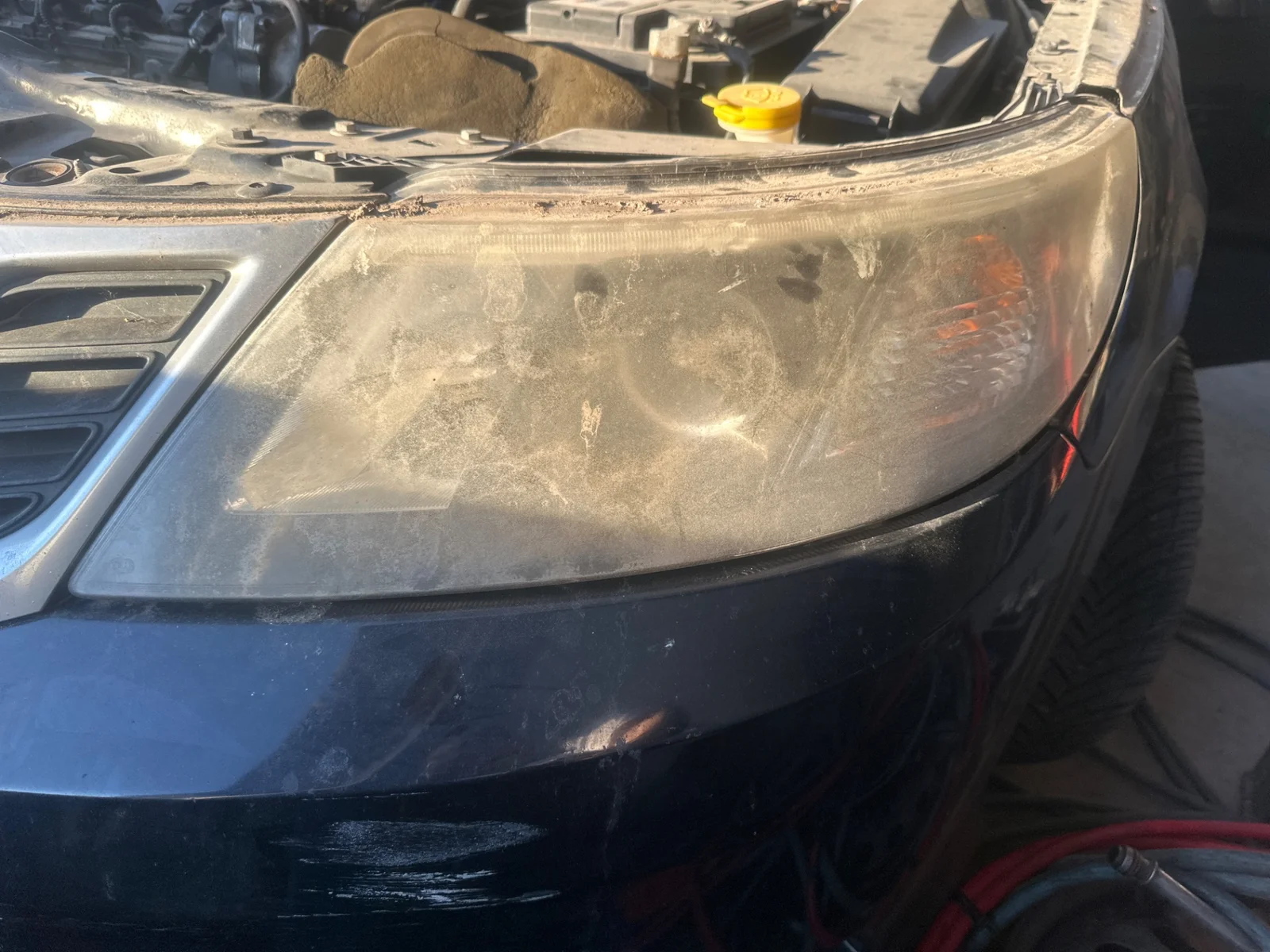Foto de FARO IZQUIERDO SAAB 9-3 BERLINA 1.9 TiD CAT (150 CV / 110 KW) referencia 1EL01031701