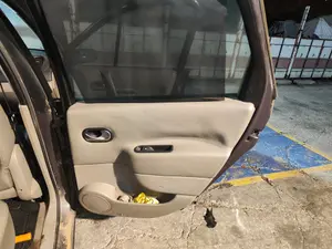Foto de ELEVALUNAS TRASERO DERECHO RENAULT SCENIC II (JM) 1.9 dCi Diesel (120 CV / 88 KW) referencia 8200130628
