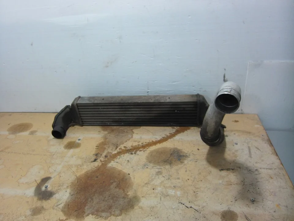 Foto de INTERCOOLER BMW SERIE 3 BERLINA (E46) 3.0 24V Turbodiesel CAT (184 CV / 135 KW) referencia 1751246795