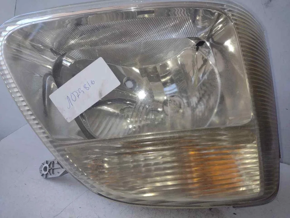 Foto de FARO DERECHO OPEL AGILA 1.2 16V CAT (Z 12 XE / LW4) (75 CV / 55 KW) referencia 4705676