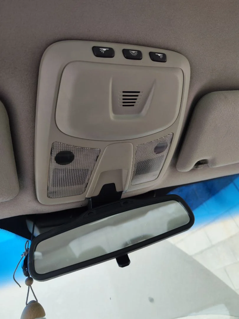 Foto de LUZ INTERIOR VOLVO S80 BERLINA 2.4 Diesel (131 CV / 96 KW)