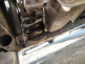 Foto de EJE TRASERO RENAULT CLIO III 1.4 16V (98 CV / 72 KW)