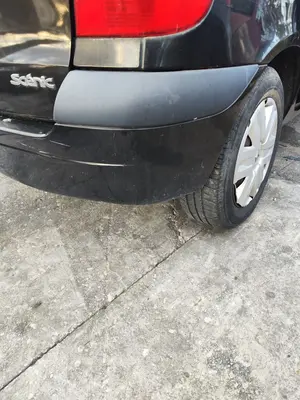 Foto de PARAGOLPES TRASERO RENAULT SCENIC I (JA...) 1.4 CAT (95 CV / 70 KW) referencia 7700428473 foto 3