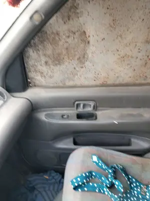 Foto de MANDO ELEVALUNAS DELANTERO DERECHO NISSAN VANETTE CARGO 2.3 Diesel (75 CV / 55 KW)