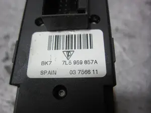 Foto de MANDO ELEVALUNAS DELANTERO IZQUIERDO PORSCHE CAYENNE (TIPO 92A) 3.0 V6 TDI CAT (239 CV / 176 KW) referencia 7L5959857A foto 2