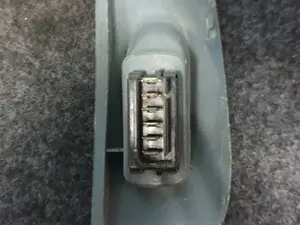 Foto de MANDO ELEVALUNAS DELANTERO DERECHO RENAULT MEGANE I BERL./ BERL. CON PORTÓN (BA0) referencia 838099G foto 2