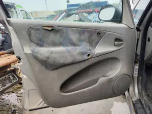 Foto de GUARNECIDO PUERTA DELANTERA IZQUIERDA CITROEN XSARA PICASSO 2.0 HDi CAT (RHY / DW10TD) (90 CV / 66 KW)