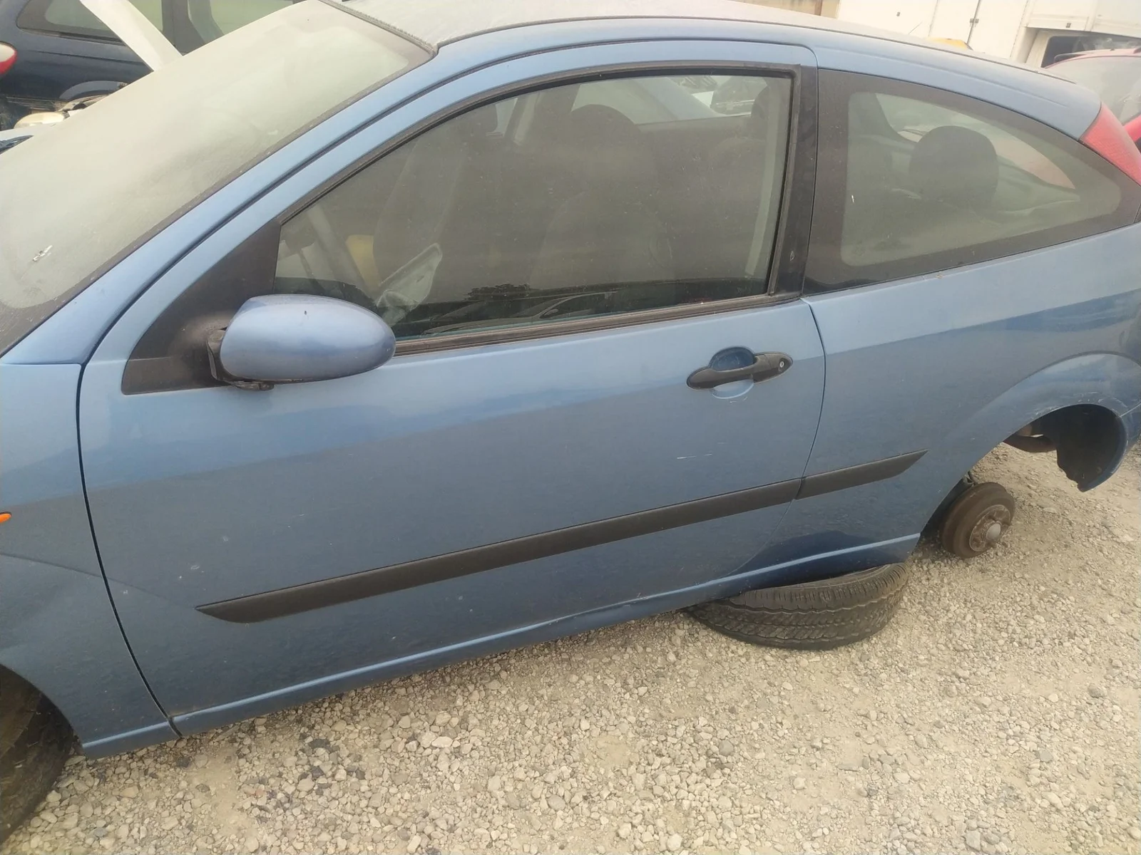 Foto de LUNA CUSTODIA TRASERA IZQUIERDA FORD FOCUS BERLINA (CAK) 1.8 TDDI Turbodiesel CAT (90 CV / 66 KW)