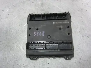 Foto de CAJA RELES / FUSIBLES SEAT IBIZA (6L1) 1.4 TDI CAT (BNM) (69 CV / 51 KW) referencia 6Q1937049D