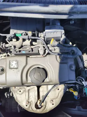 Foto de BOBINA ENCENDIDO PEUGEOT 207 1.4  (73 CV / 54 KW)
