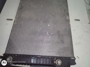 Foto de RADIADOR AGUA VOLKSWAGEN GOLF VI (5K1)(10.2008) referencia 1K0121251DM foto 4