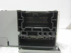 Foto de SISTEMA AUDIO / RADIO CD RENAULT MEGANE III BERLINA 5P 1.6 16V CAT (101 CV / 74 KW) referencia 281158023R foto 6