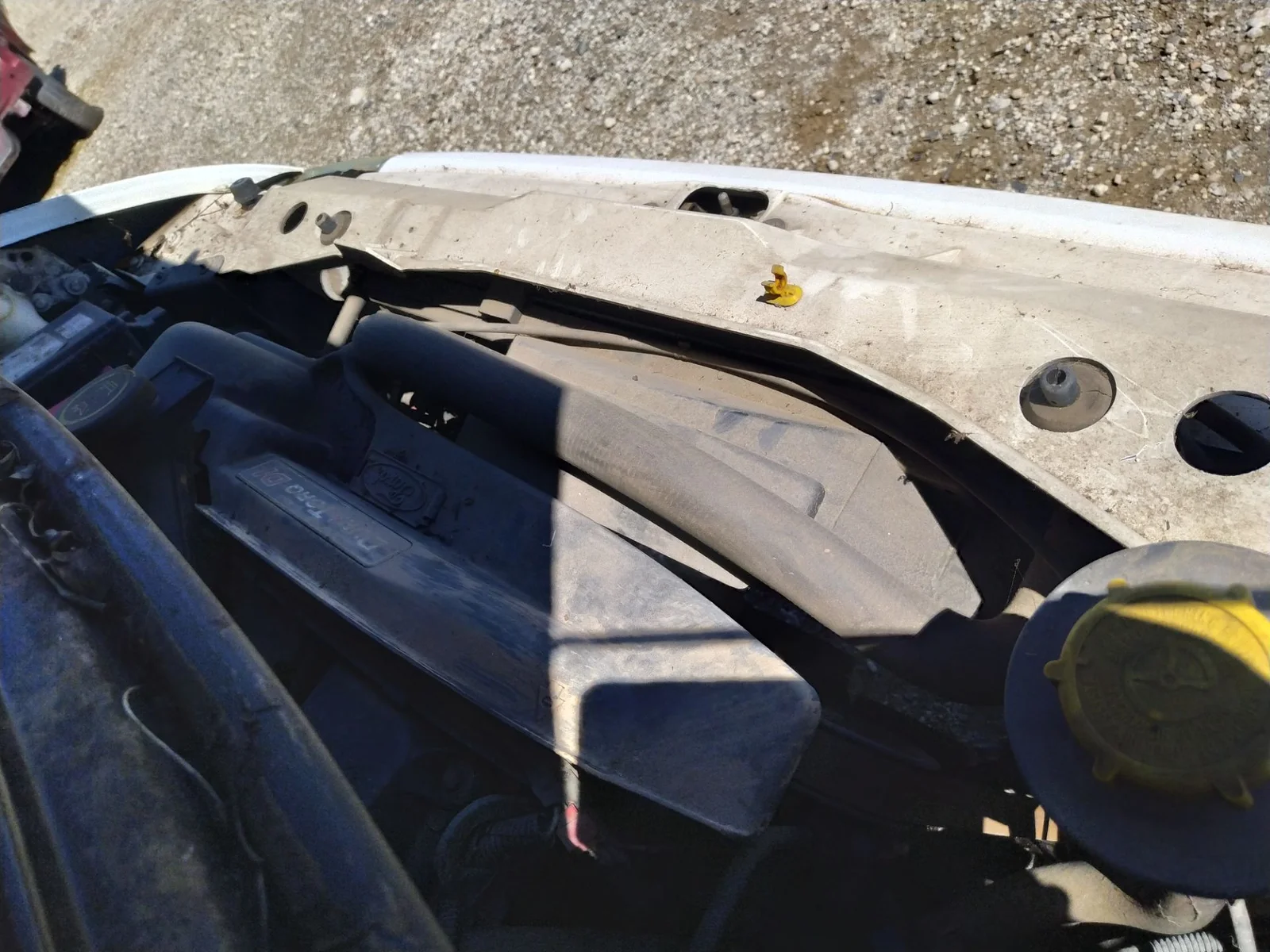 Foto de ELECTROVENTILADOR FORD TRANSIT CAJA ABIERTA (FY) 2.4 TDE CAT (120 CV / 88 KW) referencia 4534791