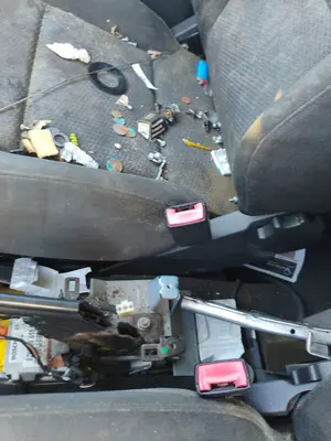 Foto de ENGANCHE CINTURON DELANTERO DERECHO AUDI A2 (8Z) 1.4 TDI (75 CV / 55 KW)