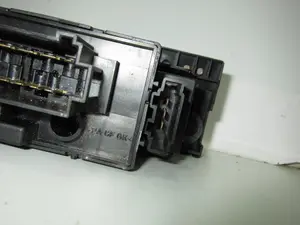 Foto de MANDO LUCES VOLKSWAGEN GOLF III (1H1)(11.1991) 1.9 TDI (90 CV / 66 KW) referencia 11H6941531N foto 2