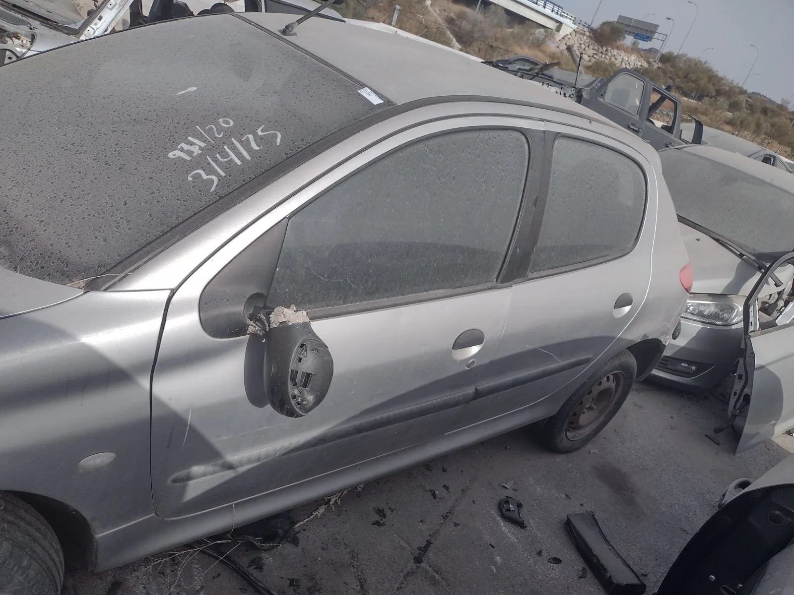 Foto de MANETA EXTERIOR DELANTERA IZQUIERDA PEUGEOT 206 1.9 Diesel (69 CV / 51 KW) referencia 9101L2