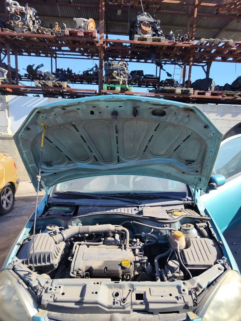 Foto de CAPO OPEL CORSA C 1.2 16V CAT (Z 12 XEP / LB4) (80 CV / 59 KW)