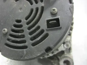 Foto de ALTERNADOR MERCEDES-BENZ CLK (BM 208) CABRIO 3.2 V6 18V CAT (218 CV / 160 KW) referencia 0123320010 foto 8