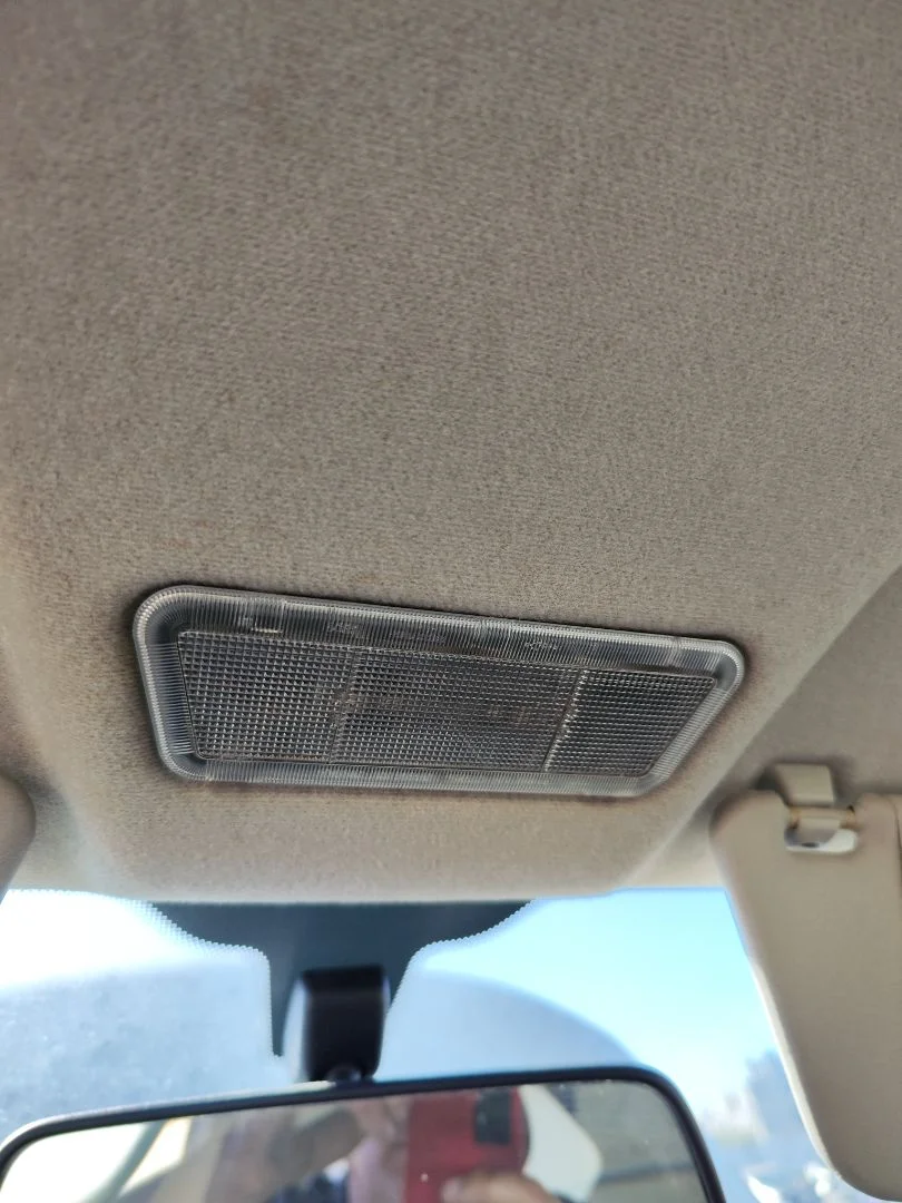 Foto de LUZ INTERIOR OPEL CORSA C 1.2 16V CAT (Z 12 XE / LW4) (75 CV / 55 KW)
