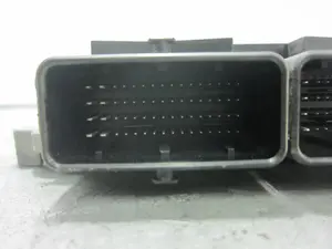 Foto de CENTRALITA MOTOR UCE DACIA LOGAN II 1.5 dCi Diesel FAP CAT (75 CV / 55 KW) referencia 237102213R foto 6