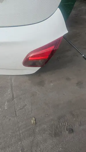 Foto de PILOTO TRASERO DERECHO OPEL CORSA E 1.2  (69 CV / 51 KW)
