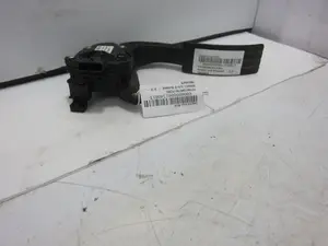 Foto de POTENCIOMETRO PEDAL RENAULT CLIO IV 1.5 dCi Diesel FAP (90 CV / 66 KW) referencia 180029347R foto 4