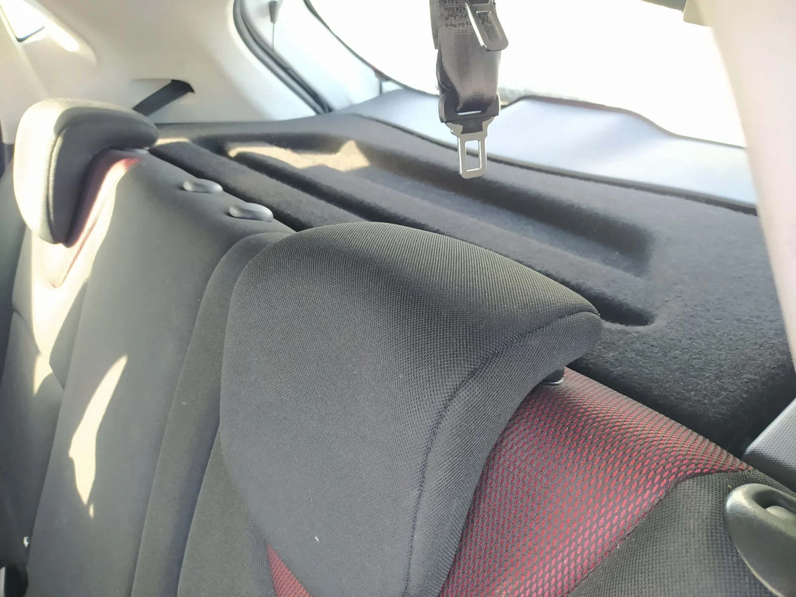 Foto de BANDEJA TRASERA RENAULT CLIO IV 1.2 16V (73 CV / 54 KW)