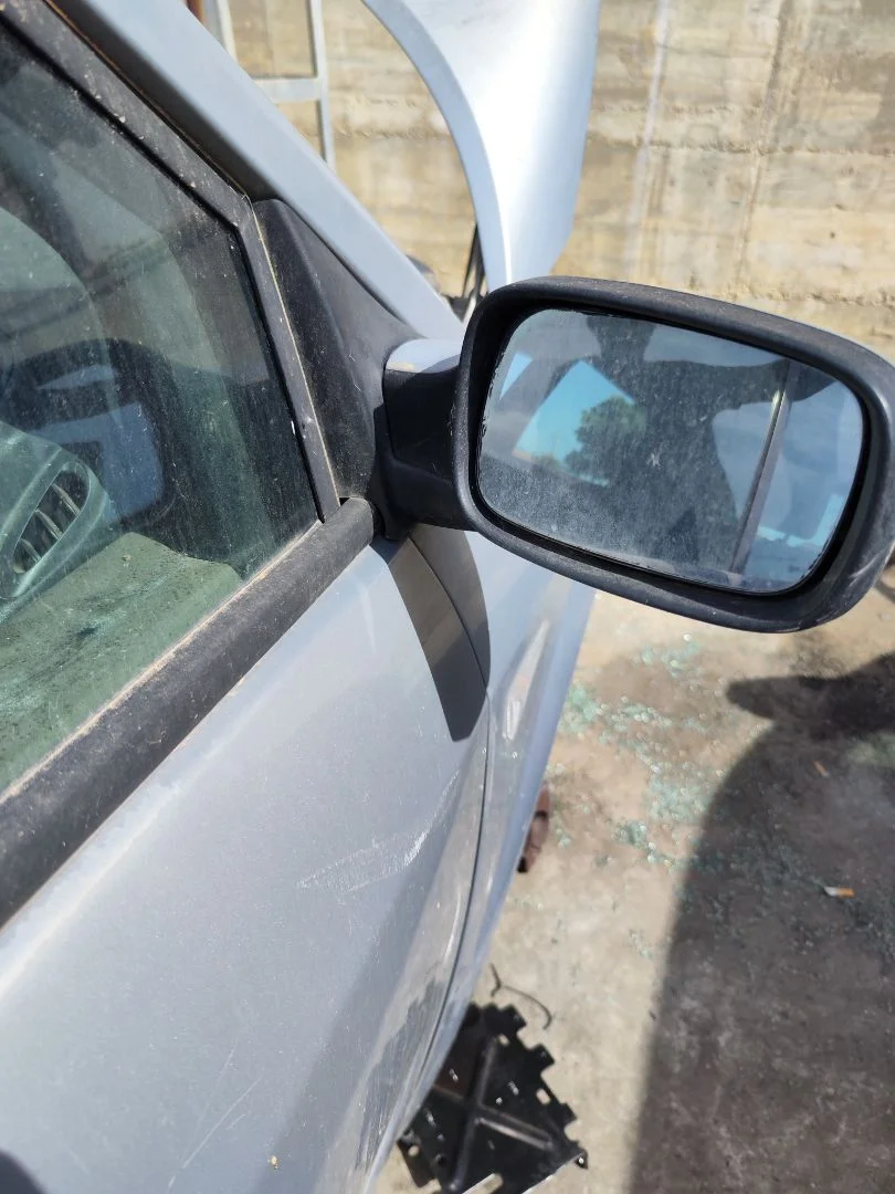 Foto de RETROVISOR DERECHO RENAULT SCENIC II 1.5 dCi Diesel (101 CV / 74 KW) referencia 7701068384